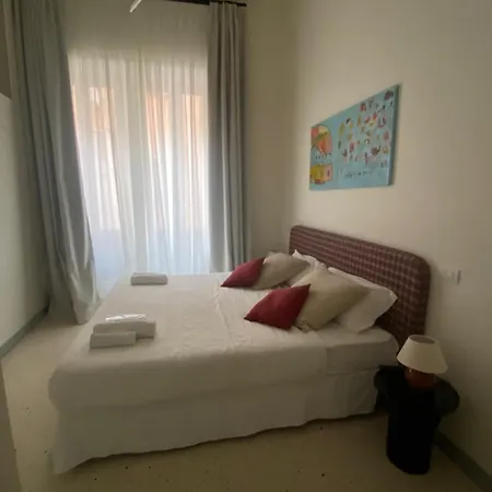 Veneto Suites By Supastays ゲストハウス *