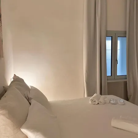 ゲストハウス Veneto Suites By Supastays ローマ