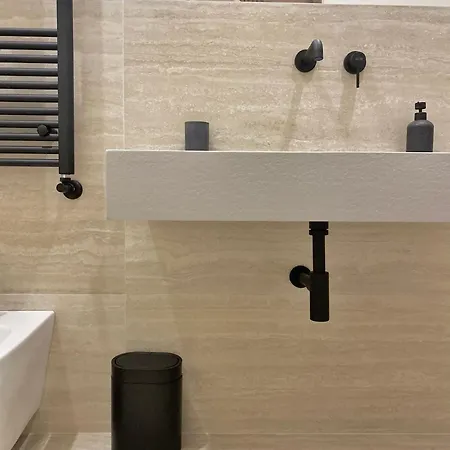 Veneto Suites By Supastays Rome