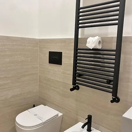 Veneto Suites By Supastays Guest house *